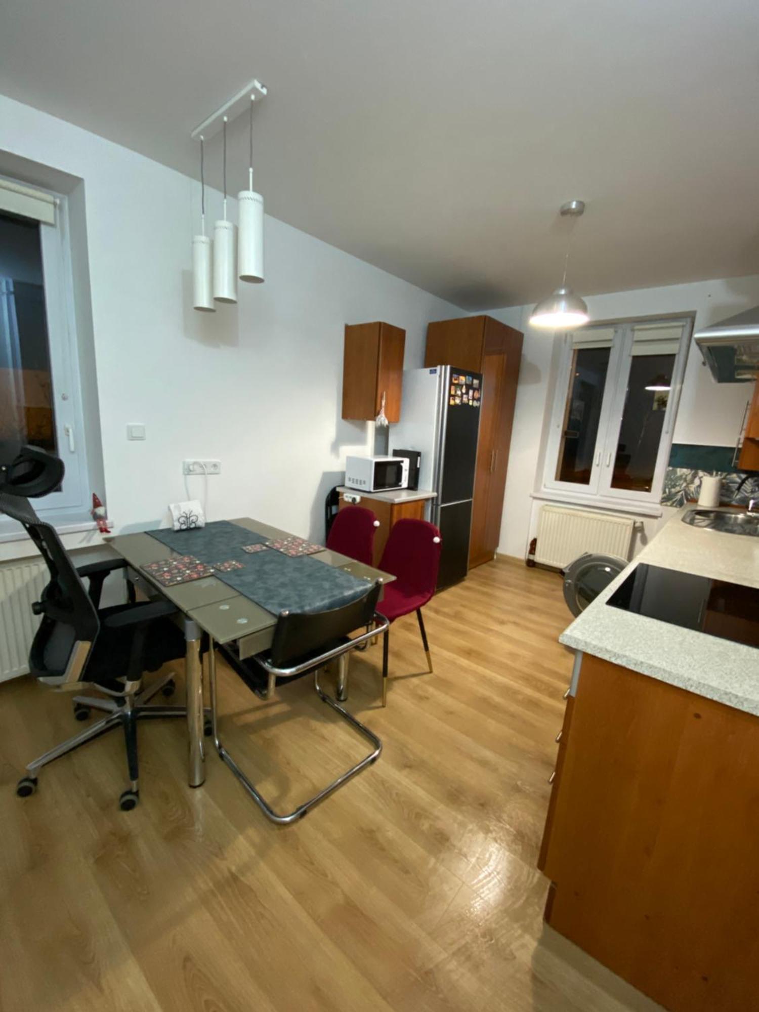 Apartament Czytelnia - Parking Gratis Познань Экстерьер фото